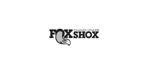 FOX shox 在O字母做了一條狐貍尾巴的LOGO設(shè)計創(chuàng)意