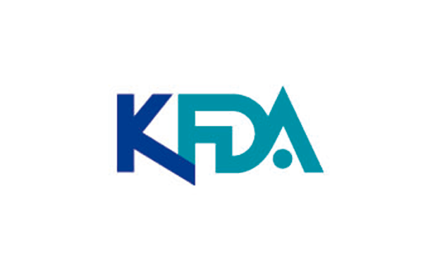 食品認(rèn)證logo設(shè)計：將四個字母變形鏈接在一起