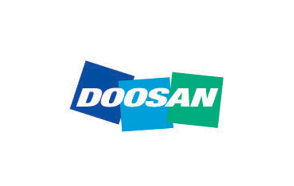 挖掘機(jī)logo設(shè)計(jì)：在英文名稱下方加入三個(gè)不同顏色正方形色塊