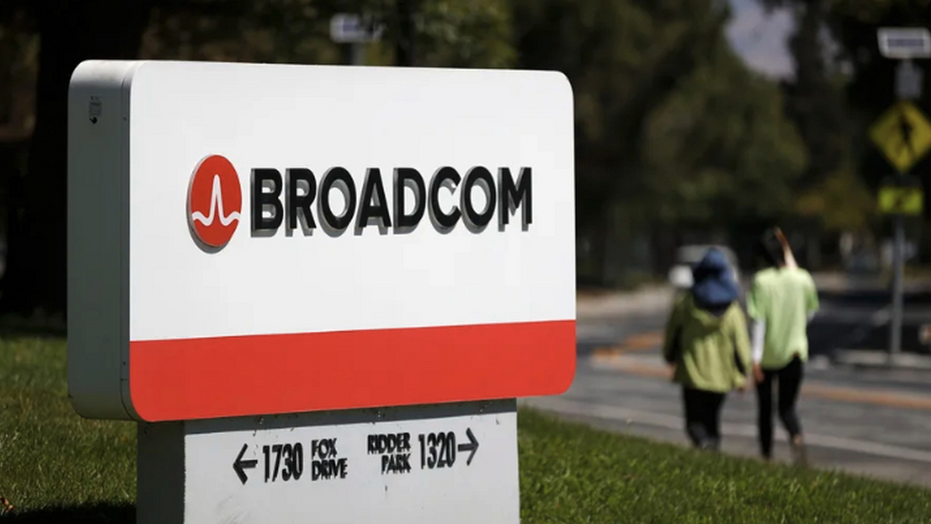 Broadcom博通芯片公司logo設(shè)計(jì)戶外標(biāo)識(shí) Broadcom博通芯片公司logo設(shè)計(jì)戶外標(biāo)識(shí)/